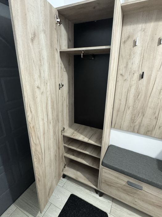 Mobila hol ridicare personala