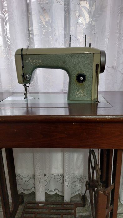 Masina de cusut Ileana