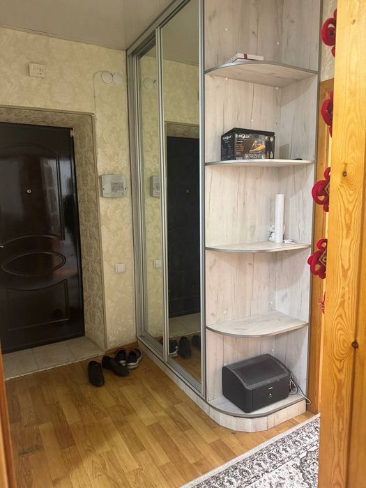 Аренда хорошая 3-х комнатная на массиве БУЗ -2( ЭКО базар)