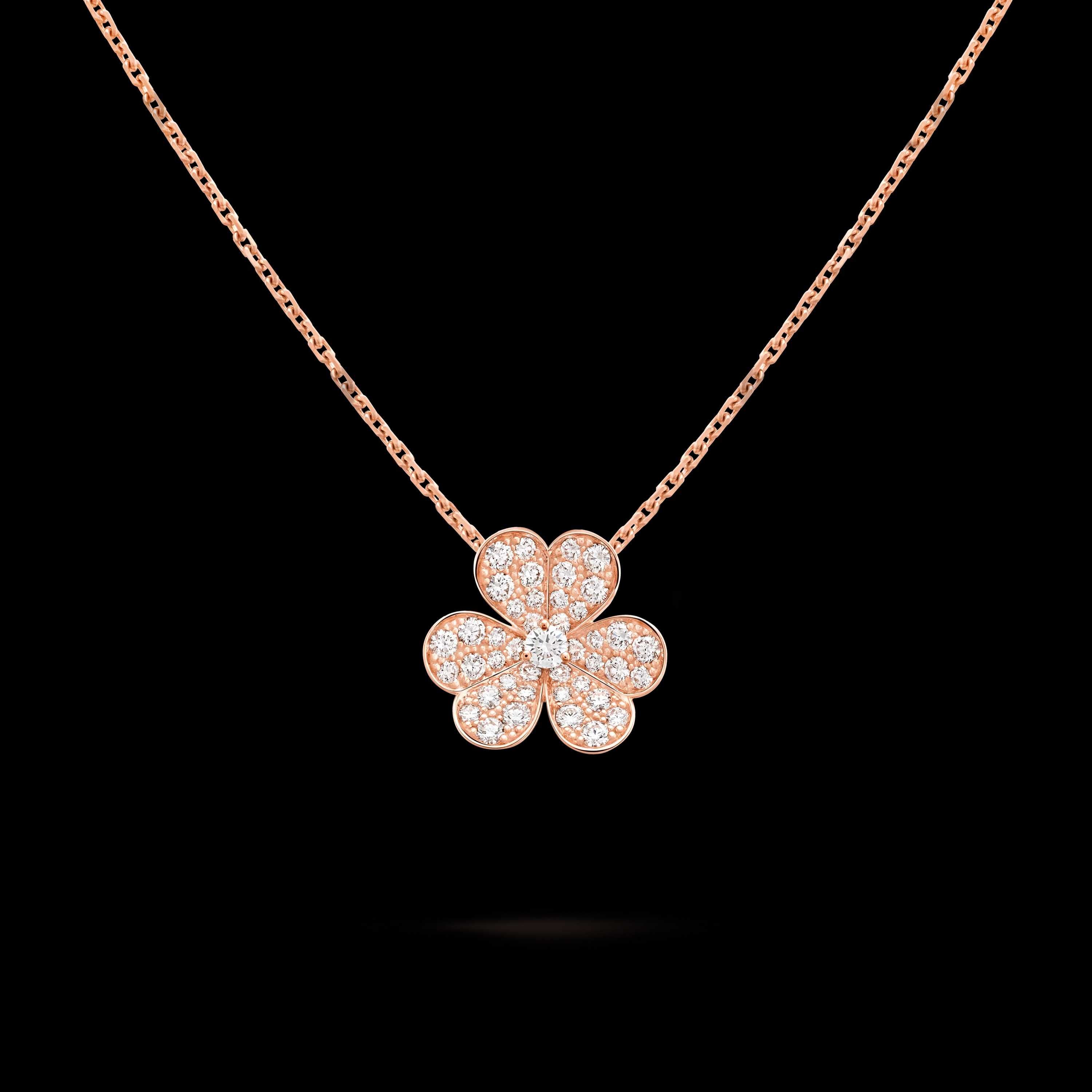 Van Cleef & Arpels VCA Rose Frivole Large Diamond Clover Дамско Колие