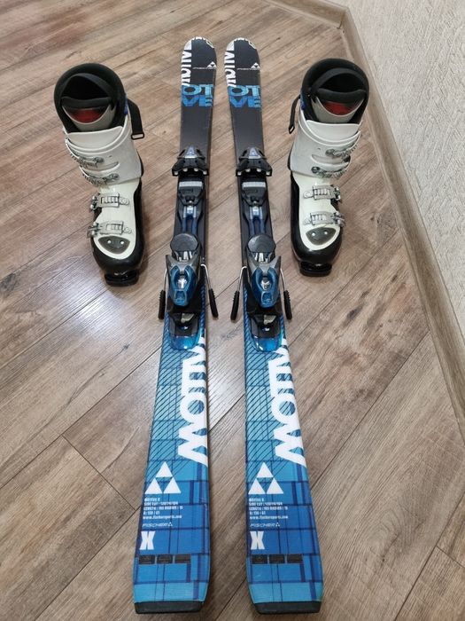 Лыжи Fisher и ботинки Atomic