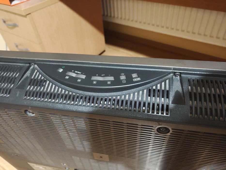 32 инча Телевизор Sony BRAVIA KDL 32D3000 – HDMI + подарък монитор