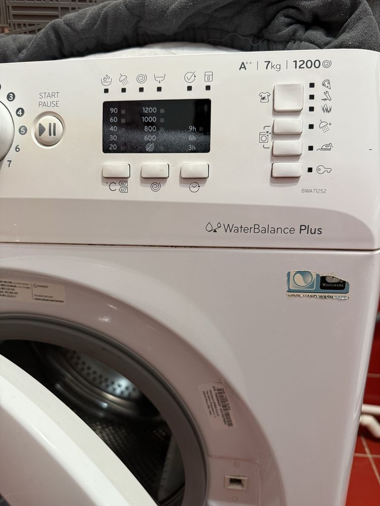 Masina de spalat Indesit 1200 rpm 7kg