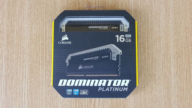 Vand memorii DDR 4 Corsair Dominator Platinum 3200Mhz, 16 Gb  (2x8Gb)
