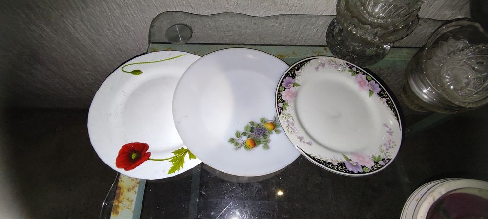 Тарелки большие, блюда