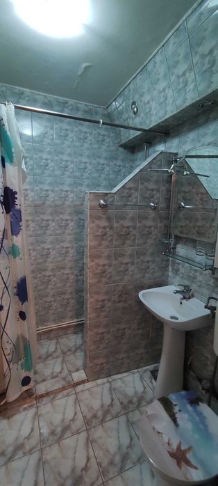 Apartament 3 camere de închiriat