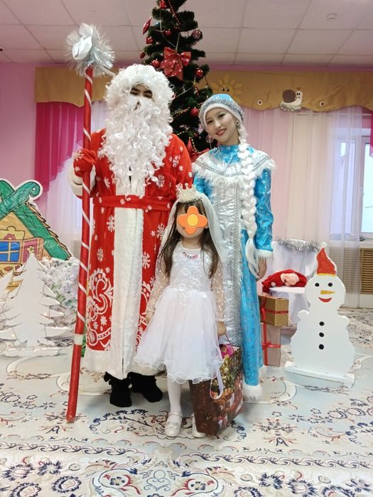 Платья нарядная белая