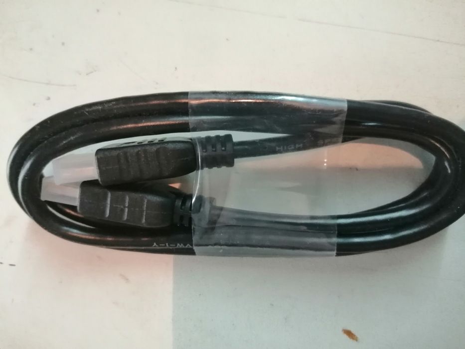 Продам юсб на телефон, сумки для дисков , HDMI кабель