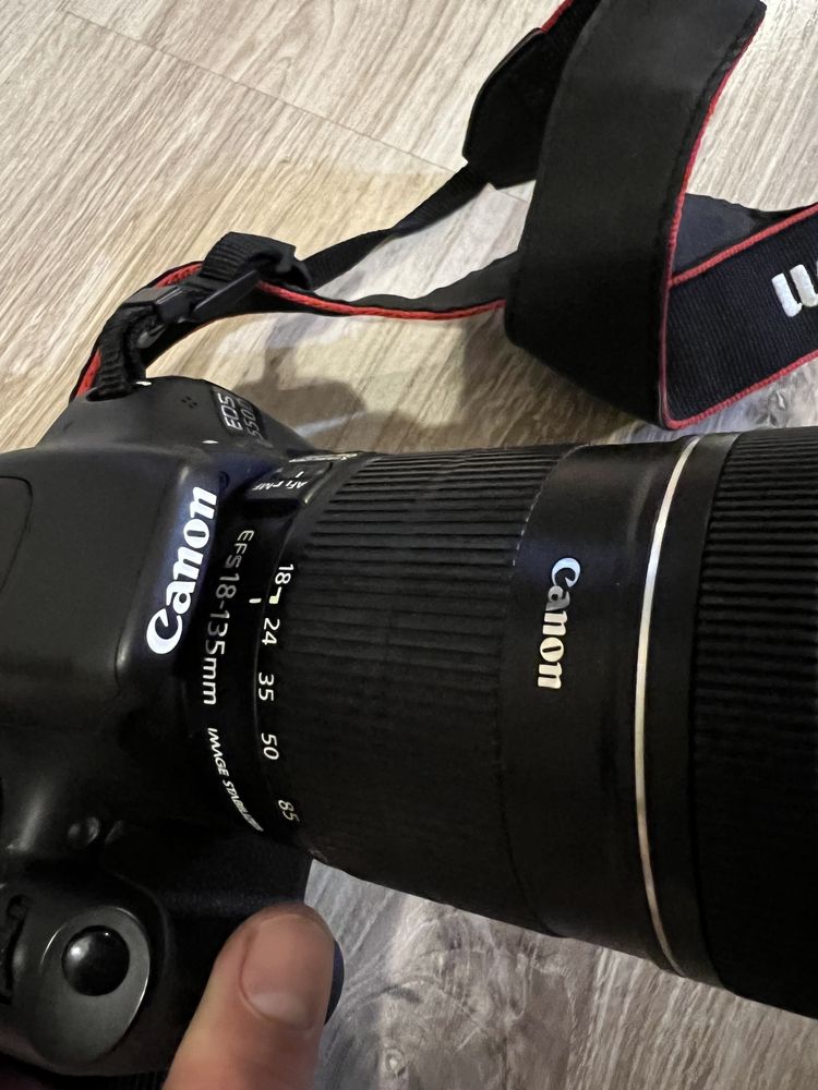 Canon eos 550D и 18-135 обектив почти нови