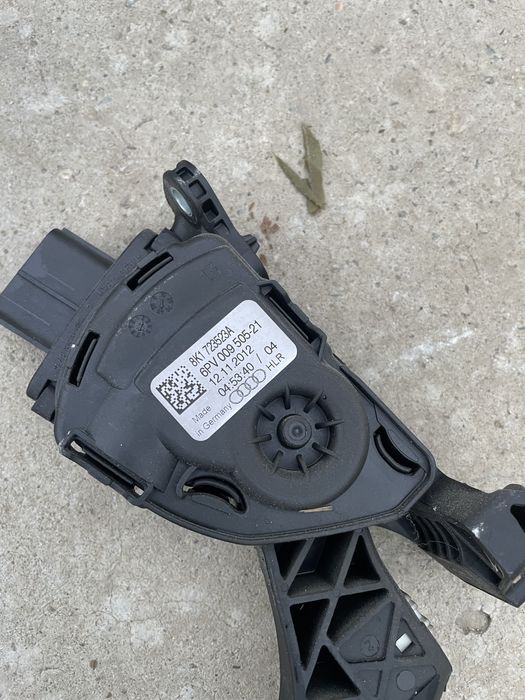 Pedala acceleratie Audi A4 A5 b8 volan stanga / Europa