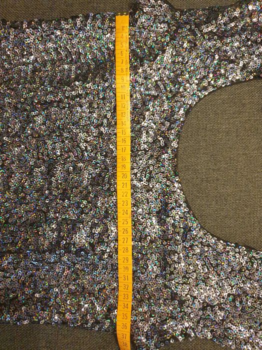 Къса рокля с пайети от H&M, размер 38, НОВА с етикет