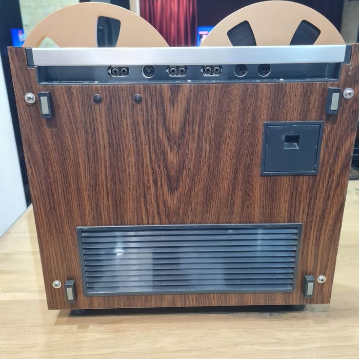 Magnetofon Revox A-77