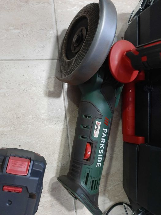 Нов Ъглошлайф на батерия Parkside PWSA 20-Li, Пълен Комплект