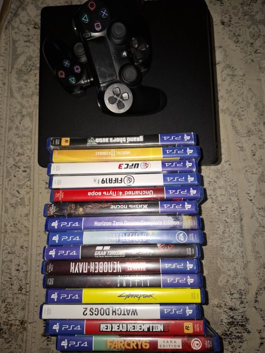 Продам пс4 слим.