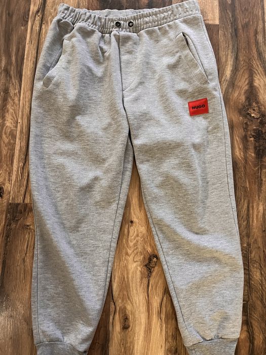 Сиво долнище HUGO