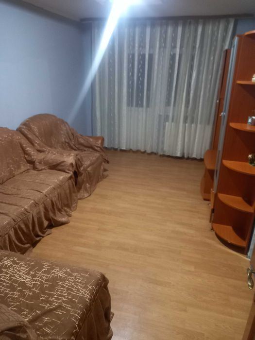 Inchiriez apartament