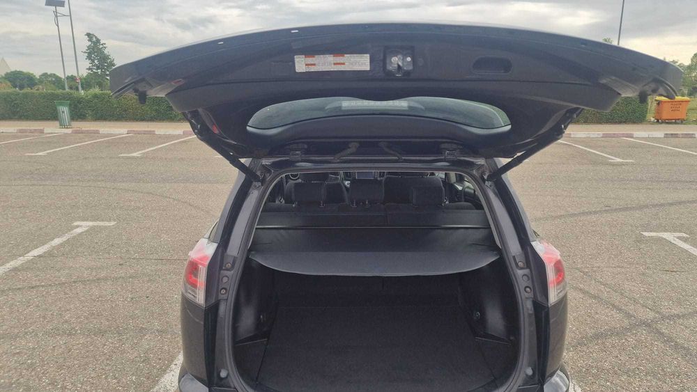 TOYOTA RAV 4, an 2016