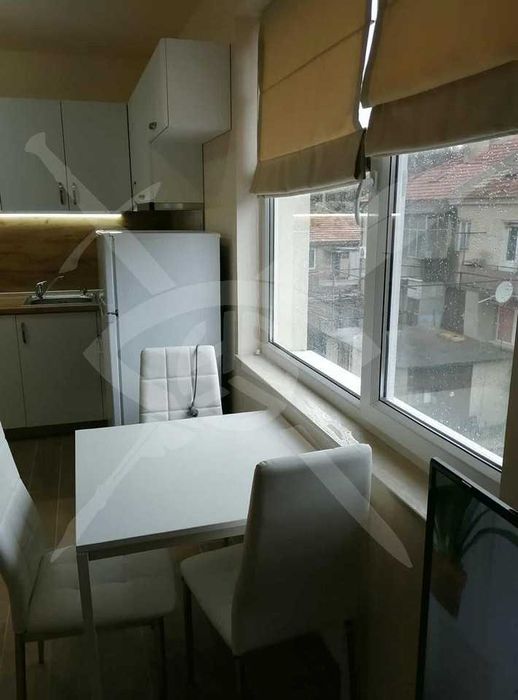 Двустаен апартамент - Цветен квартал - 85398