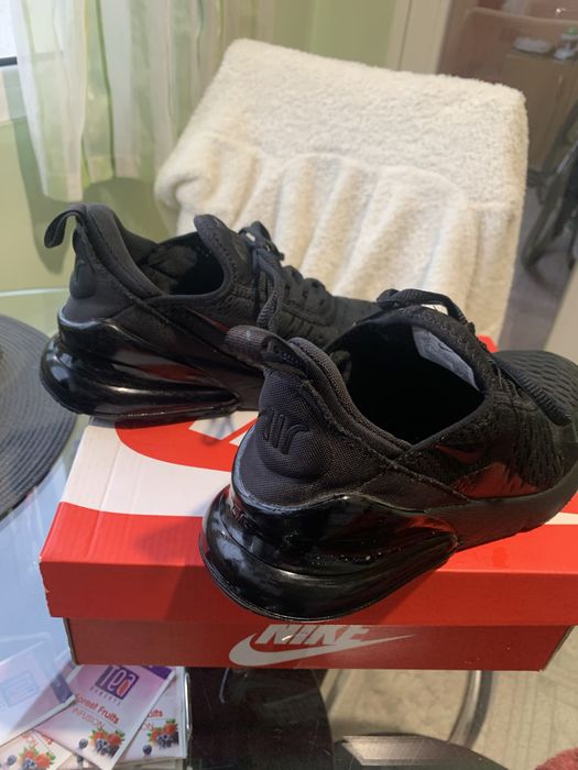 Продавам оригинални маратонки Nike Air Max