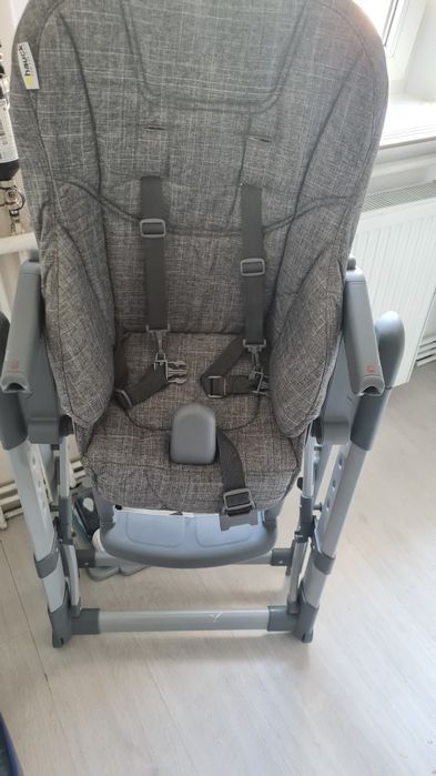 Scaun de masa bebelusi