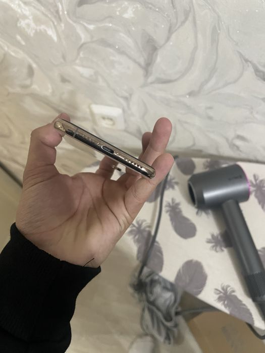 Продам iphone xs