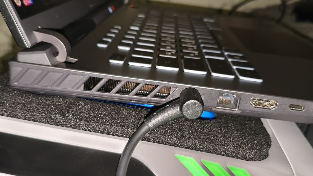 32 GB + AMD 9 8940HX + 5070 ti 12 GB (+ монитор и девайсы)