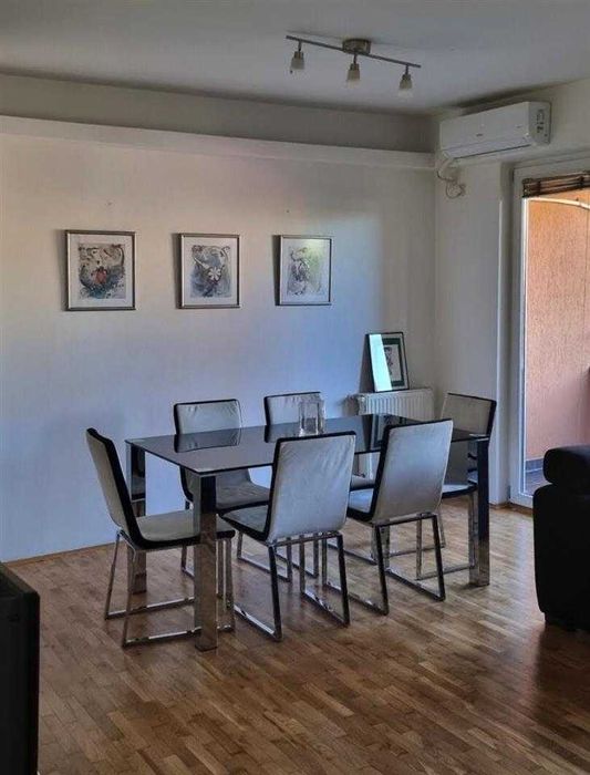 Дава се под наем Двустаен апартамент в Бургас, Възраждане - 56 кв.м за 219.3 € - Снимка #1