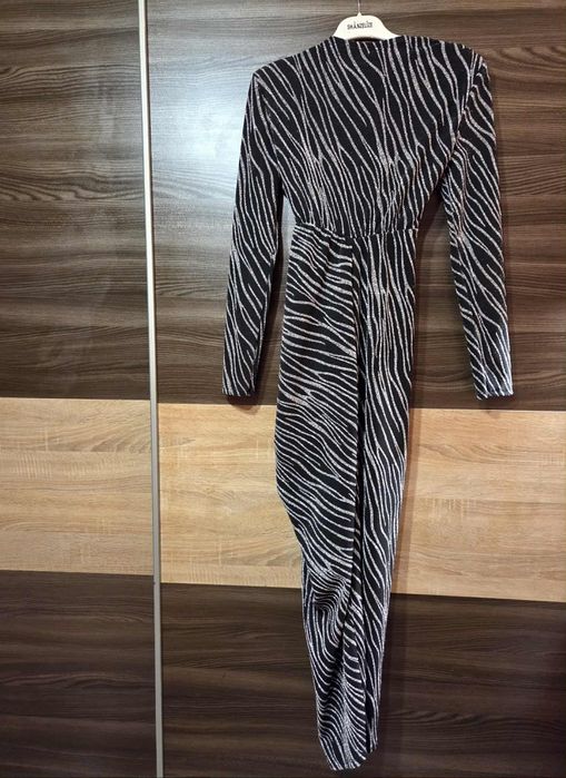 Елегантна нова рокля La look italy