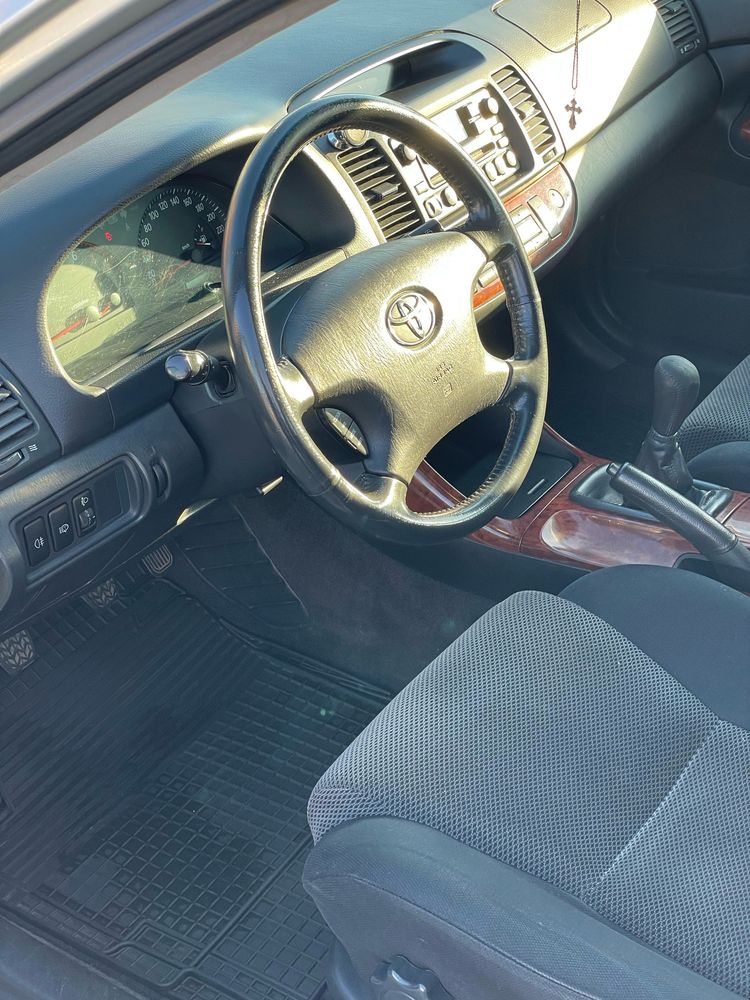 Toyota Camry 30