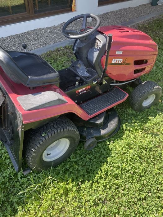 Vand tractoras tuns iarba MTD