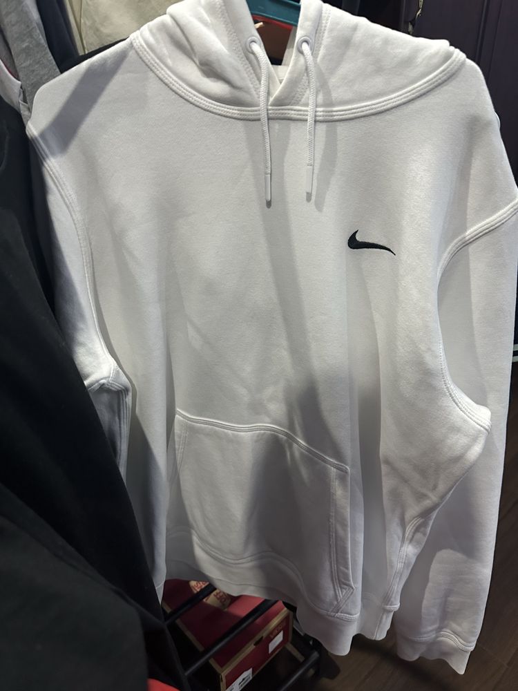 nike white hoodie