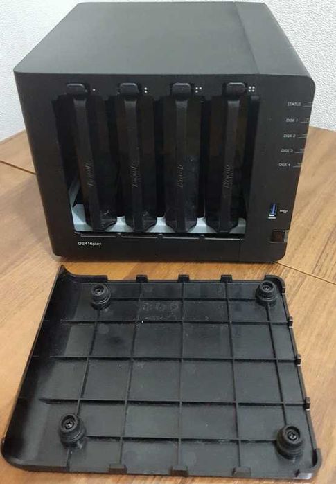 NAS мрежови сторидж Synology DS416 play, 8Gb RAM, 4 bay