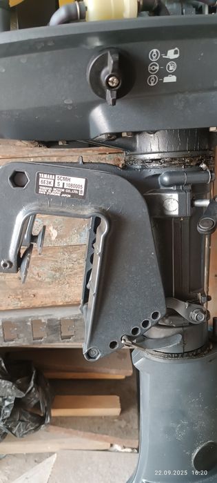 Продам Лодку ПВХ и мотор ямаха 5 л.с 2т