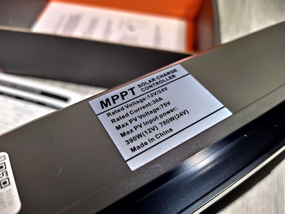 Controler Incărcător Solar PowMr MPPT 30A / 12V 24V, CAMPING, ETC.