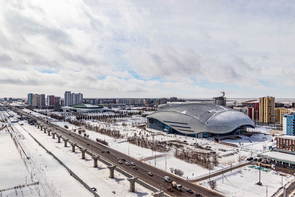 В пешей доступности:Дворец Единоборств,Алау,Астана Арена,Экспо 2017