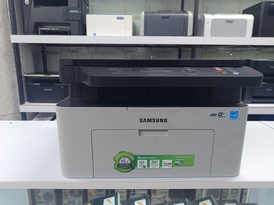 Samsung M2070W.   3 в одном принтер