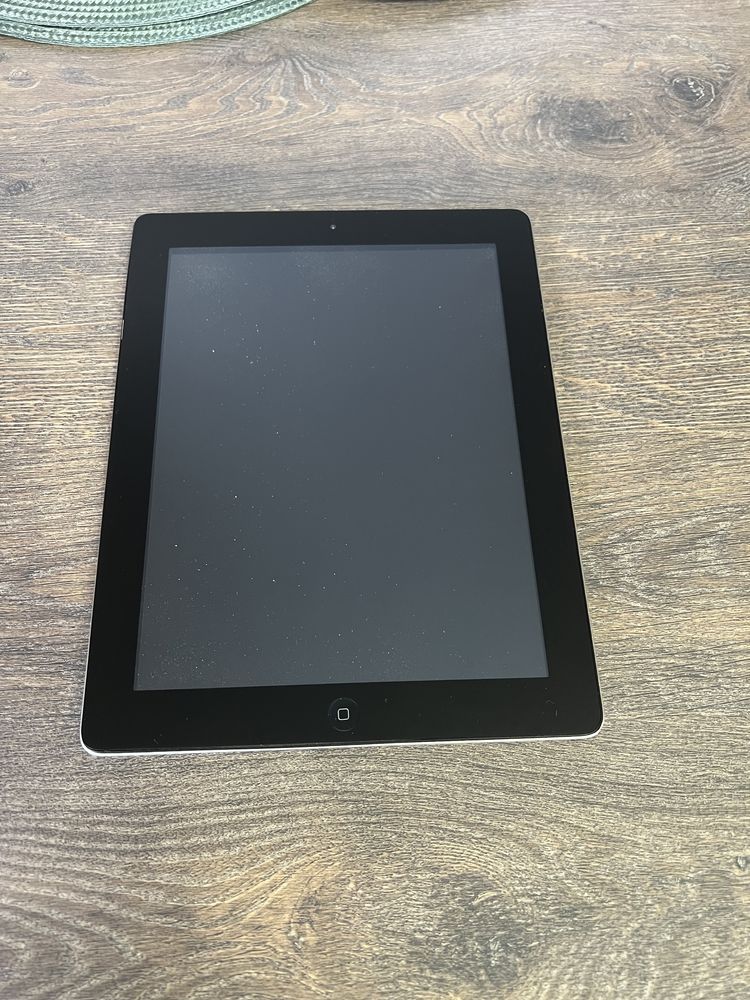 Планшет Apple iPad 2