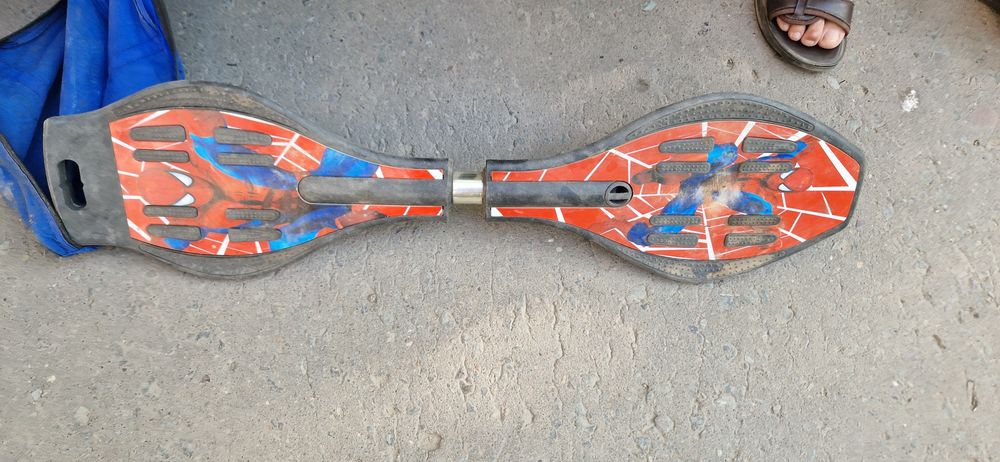 Скейтборд в отличном состоянии