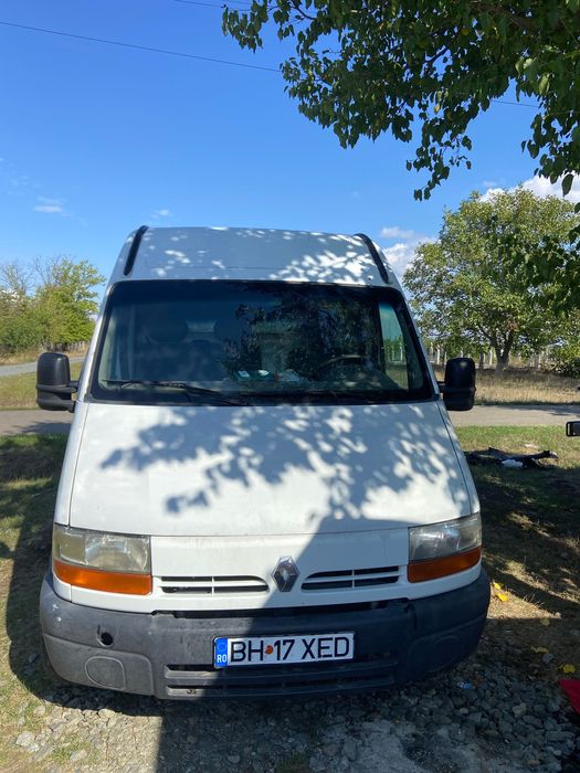 Vând Renault Master