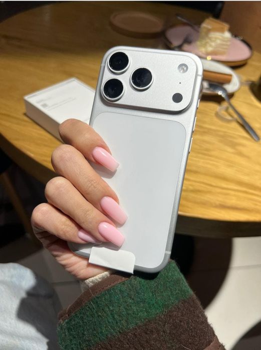 Айфон 17 про новый запечатанный