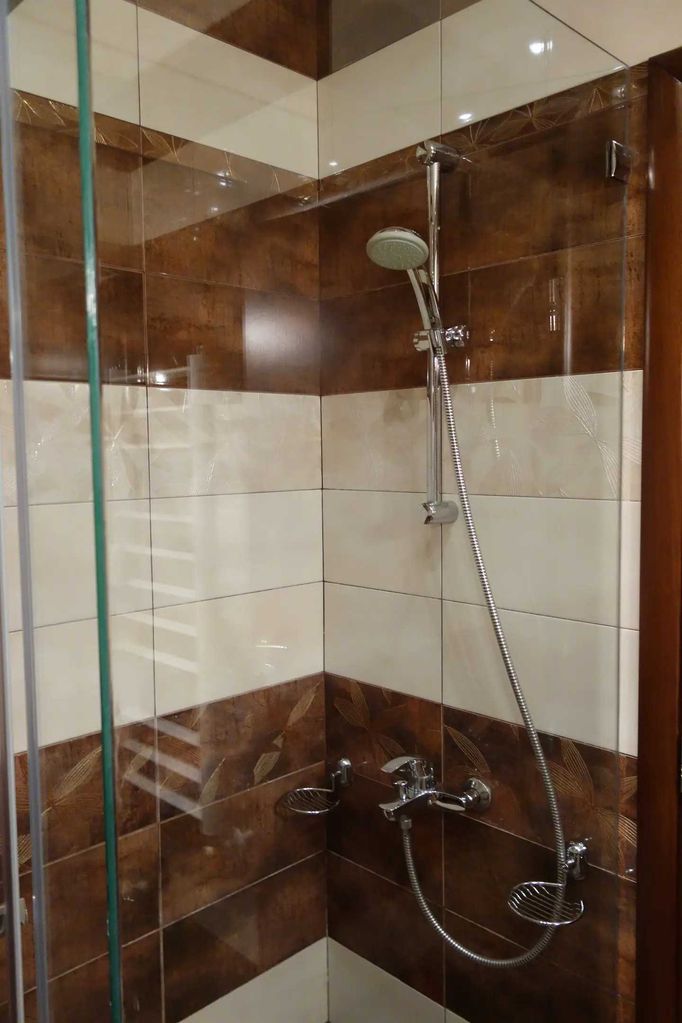 Дава се под наем Двустаен апартамент в София, Изток - 60 кв.м за 650 € - Снимка #8