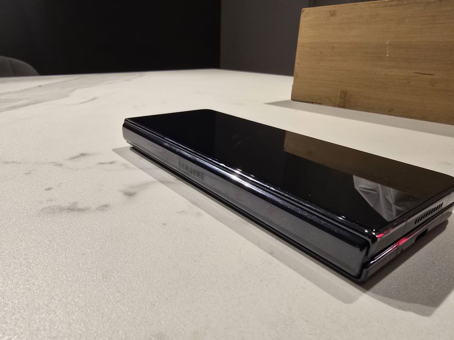 Samsung Galaxy Z Fold 4