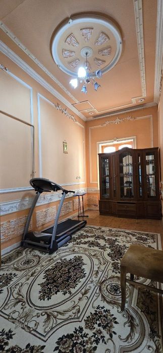 Сдаётся отдельный Дом в центре города!!!