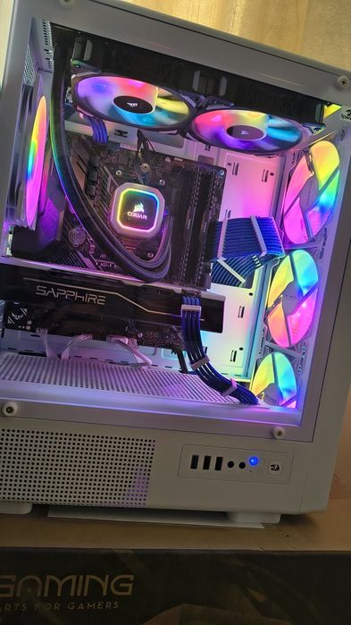 Vand unitate PC Gaming Ryzen 7 3800x/16gb ram ddr4/RX580/M2-256/HDD1TB