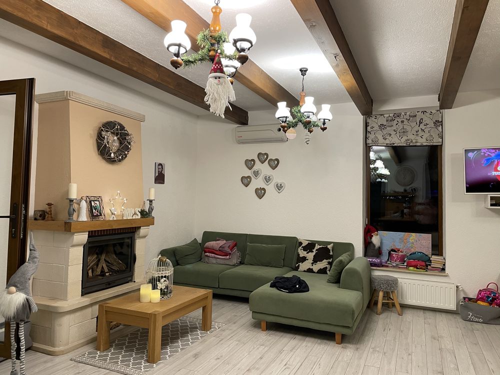 casa  plus anexe 145 mp si curte 5000 mp de inchiriat