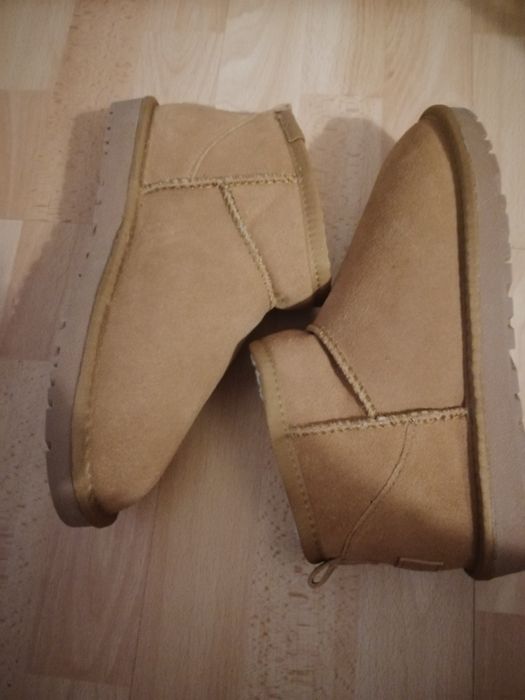 Cizme UGG, marimea 39, noi
