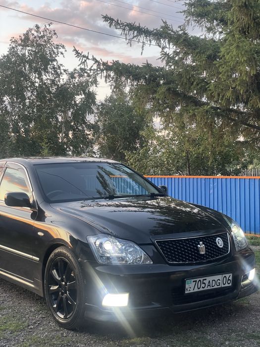 Toyota crown athlete KZ