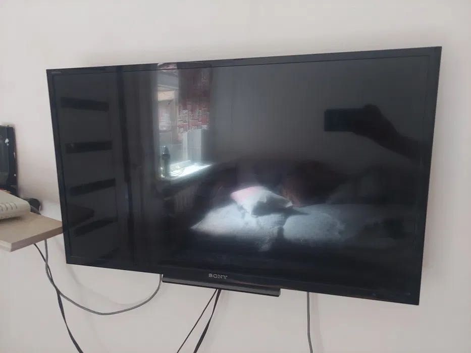 Sony телевизор в хорошем состоянии