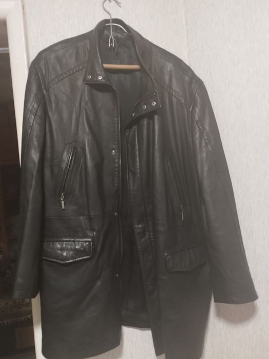 Продам мужскую кожаную куртку