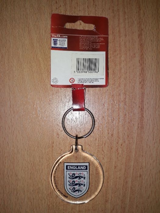 Продава се нов, оригинален ключодържател на нац.отбор на АНГЛИЯ